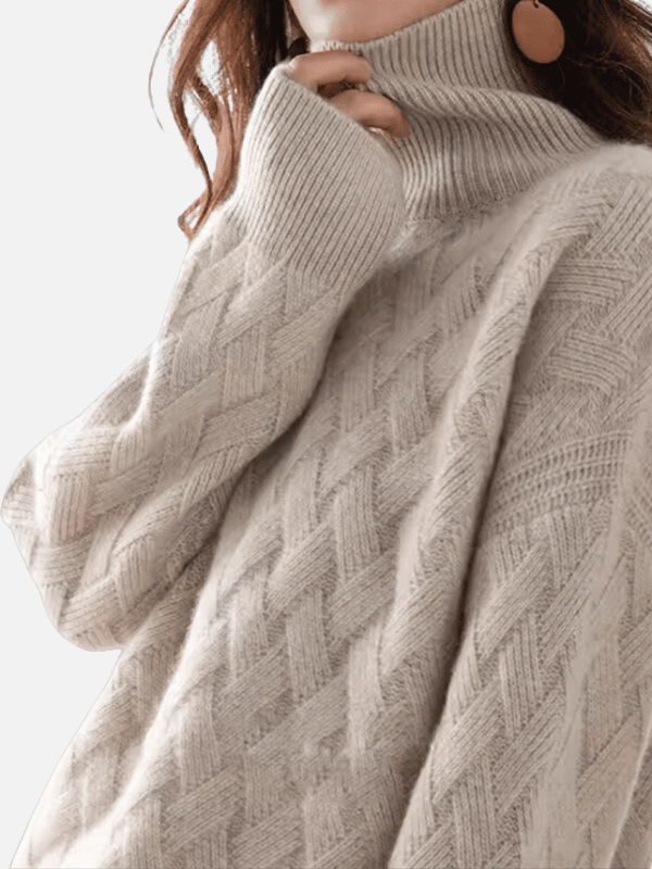 Anne | Sweter z miękkiej strukturalnej dzianiny z golfem