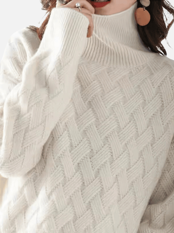 Anne | Sweter z miękkiej strukturalnej dzianiny z golfem