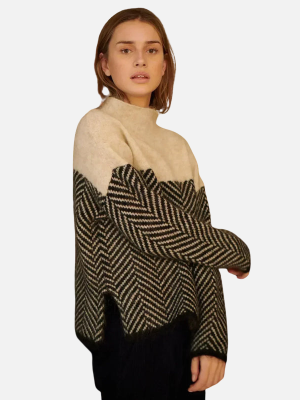 Camilla | Sweter z golfem w wzór rybiej ości