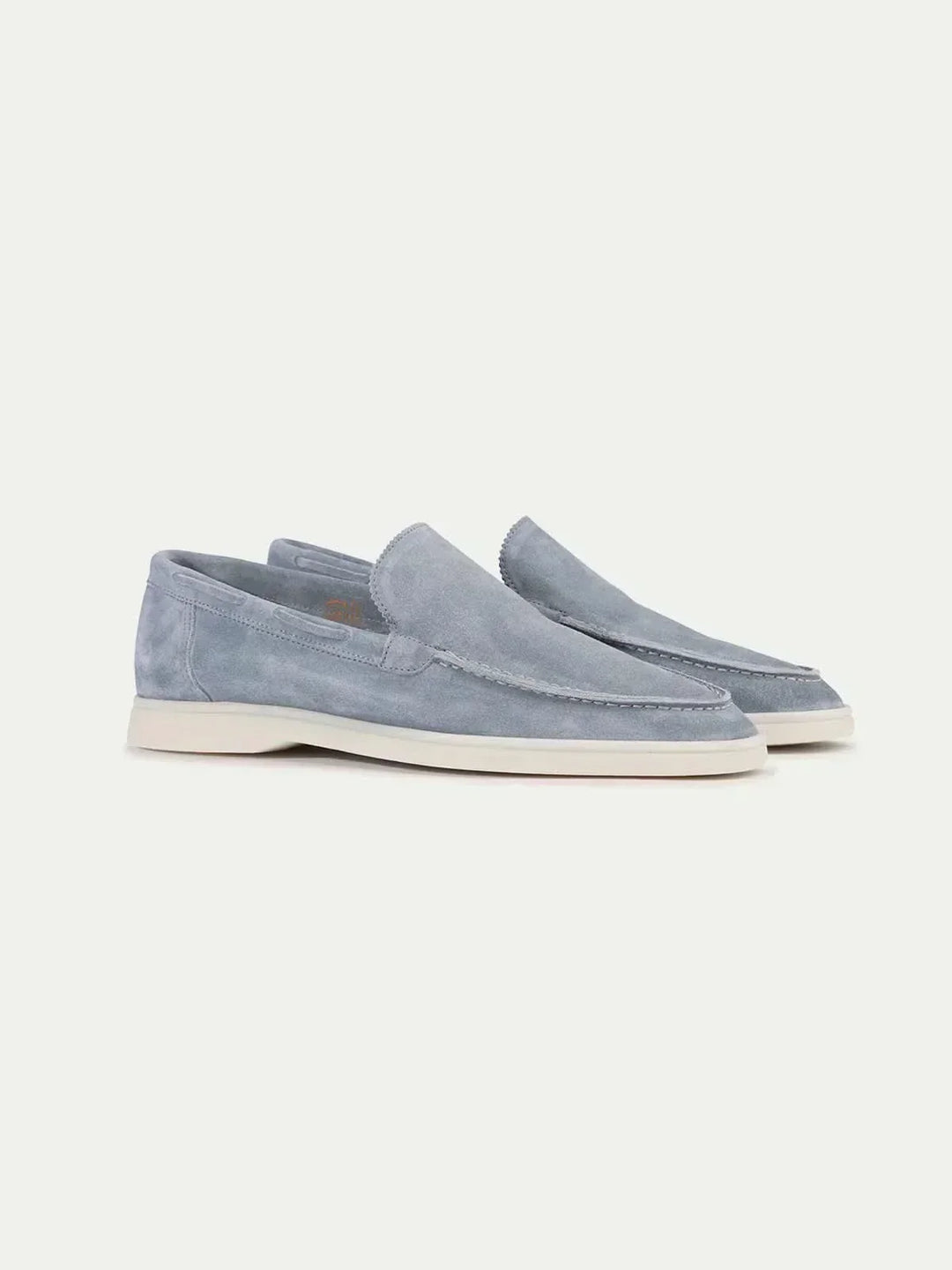 Klasyczne zamszowe mokasyny w kolorze baby blue