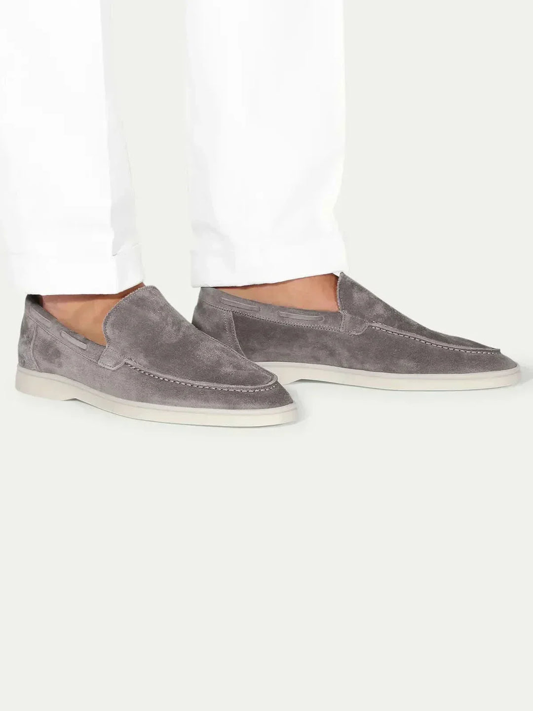 Klasyczne zamszowe loafersy Szare